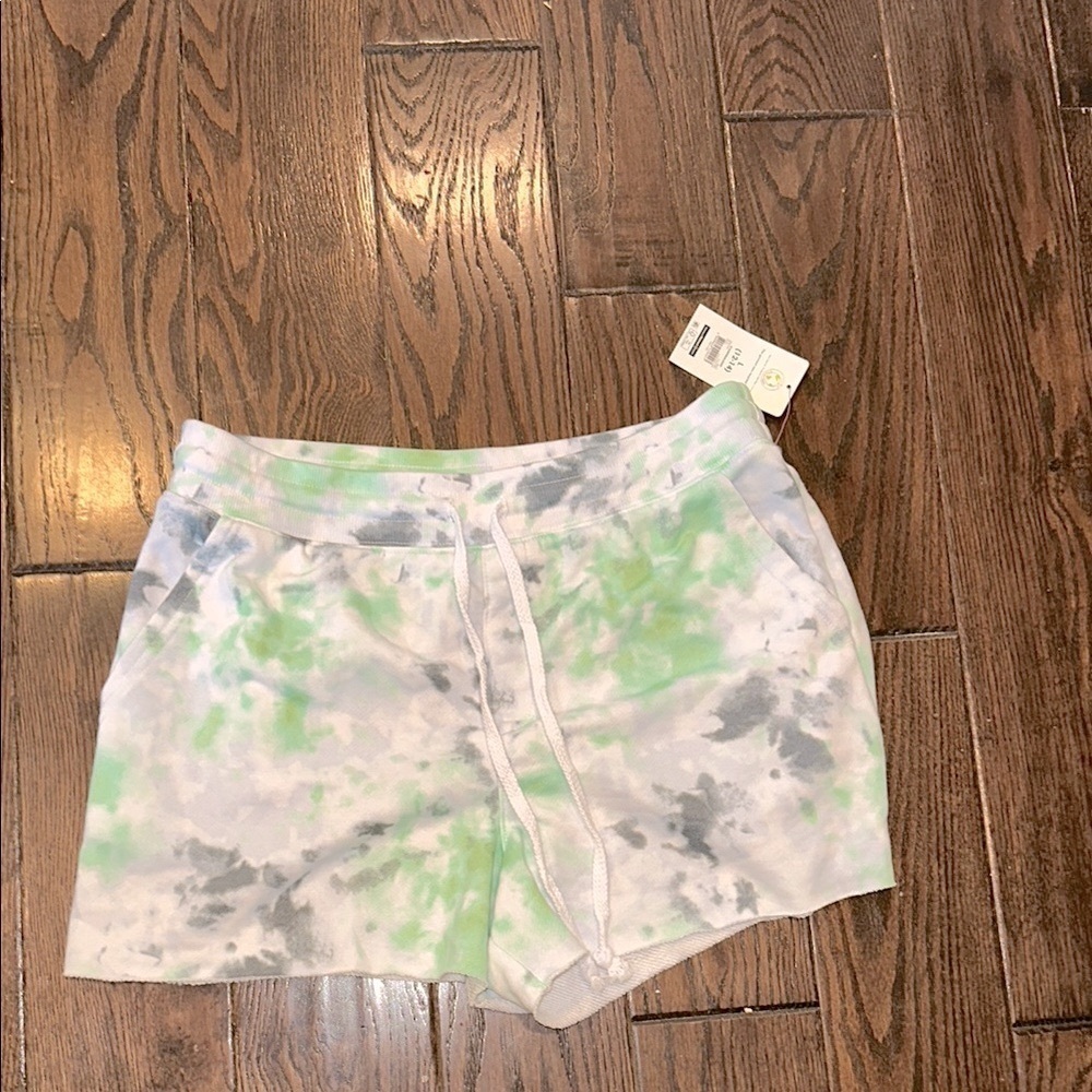 Secret Treasures tie dye Shorts with Drawstring Waist size large new with tags - Picture 2 of 4